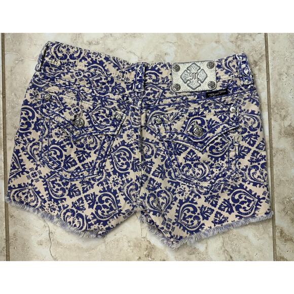 Miss Me Shorts 28 Purple & White Patterned Embellished Rhinestone Fleur de Lis - Picture 2 of 8